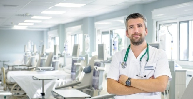 La Unidad de Hemodiálisis de Juaneda Hospitales ofrece claves para una buena mesa navideña apta para pacientes renales Juaneda