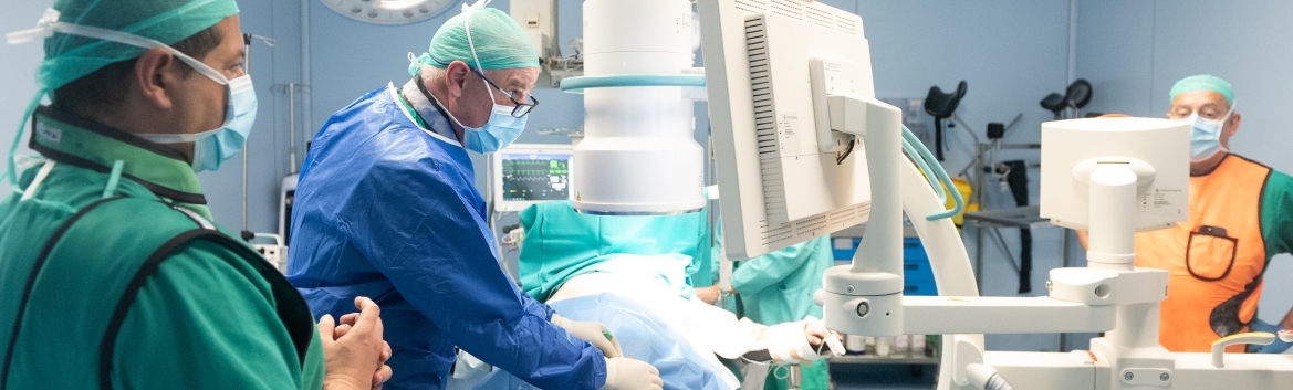 Juaneda Hospitales emplea una novedosa técnica de implantación de células madre en una rodilla con artrosis Juaneda