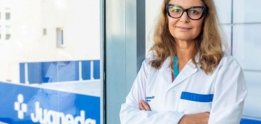 «Hay que diagnosticar y tratar la endometriosis y no normalizar que la mujer tenga mucho dolor con las reglas»  Juaneda