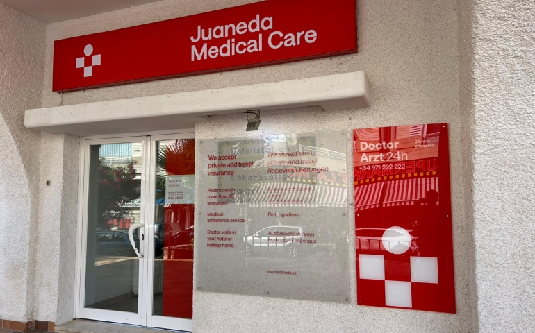 Centro Médico recientemente ampliado y reformado (2013), que se caracteriza por sus modernas instalaciones y por una amplia cobertura médica. 