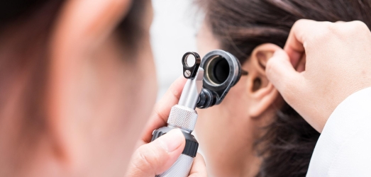 Tips for taking care of your ears during the summer Juaneda