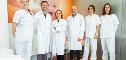 Juaneda Fertility logra el primer embarazo en el que dos mujeres han compartido el mismo embrión Juaneda