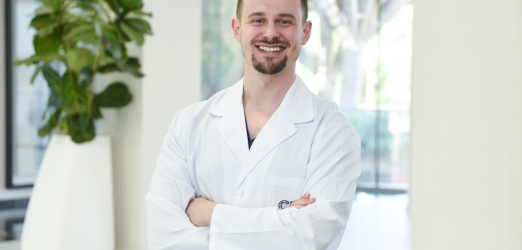 «El cáncer de garganta se relaciona desde hace un tiempo con la presencia del virus del papiloma humano en pacientes jóvenes» Juaneda