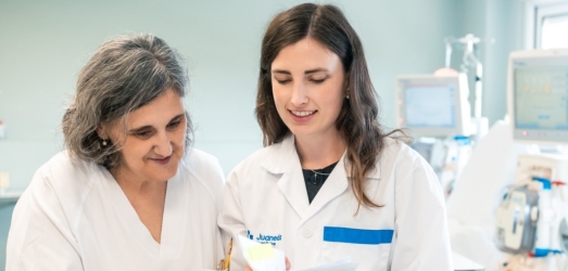 Juaneda Hospitales y Fresenius Medical Care llevan la última tecnología en diálisis a pacientes renales para una atención más personalizada, segura y sostenible Juaneda