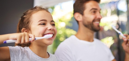 How should children brush their teeth? Juaneda