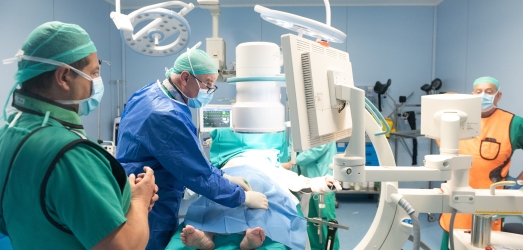 Juaneda Hospitales emplea una novedosa técnica de implantación de células madre en una rodilla con artrosis Juaneda