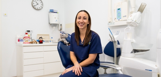 Caries, piezas rotas, maloclusiones… todas las precauciones sobre los dientes de los peques en manos de la odontopediatría Juaneda