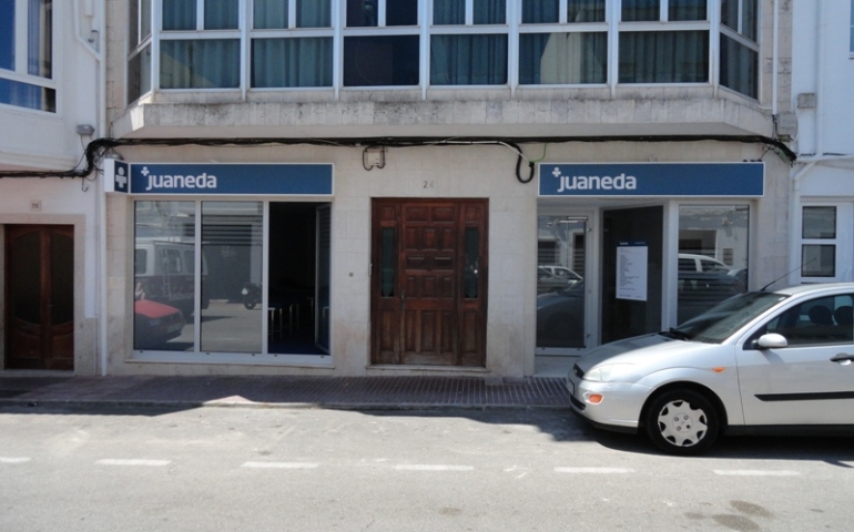 Consultorio de Medicina General que comparte espacio con consultas de las principales especialidades médicas. 